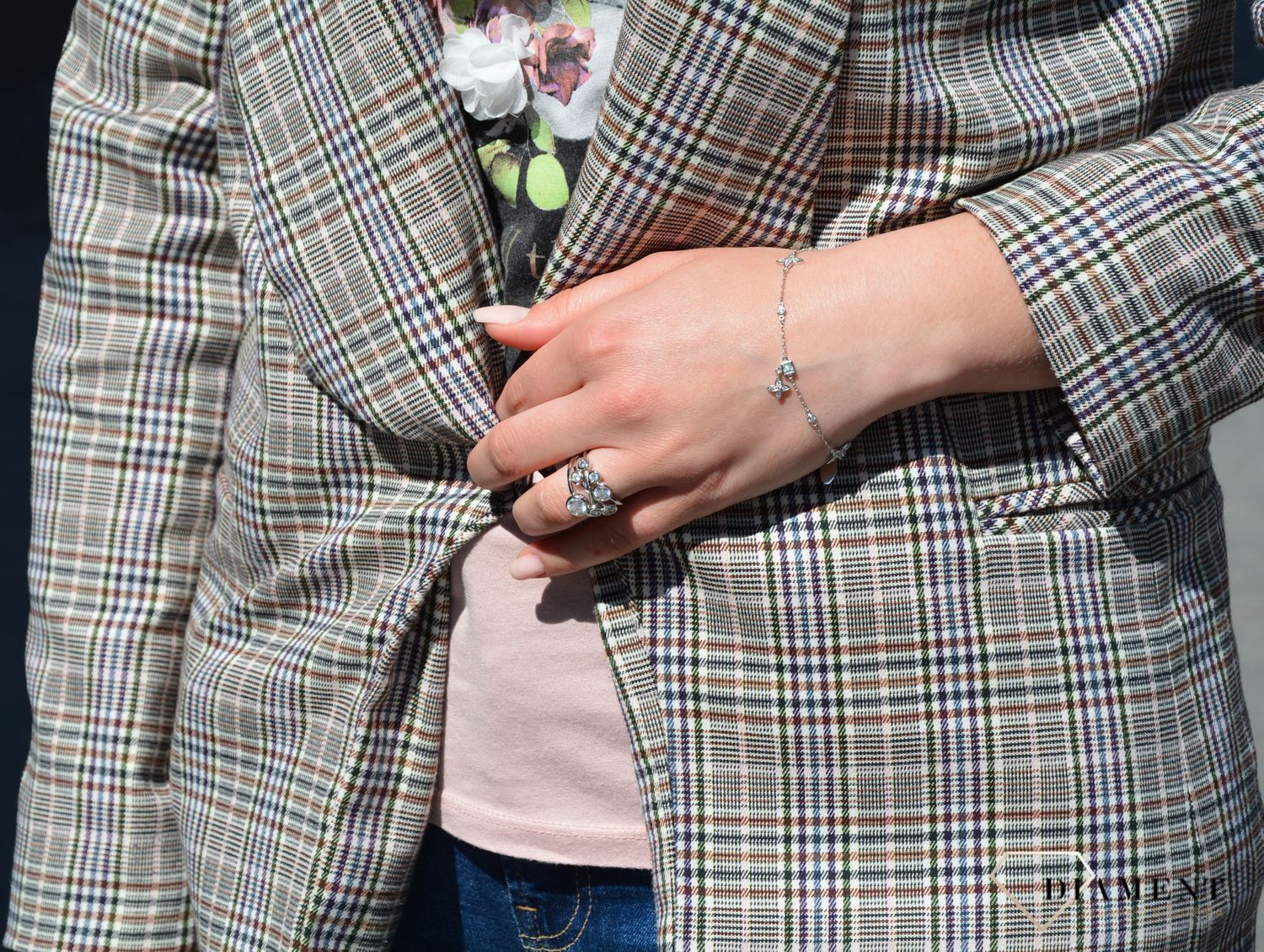 Bransoletka srebrna kwiatki w cyrkonie Dall'Acqua B YB 260 0102.jpg